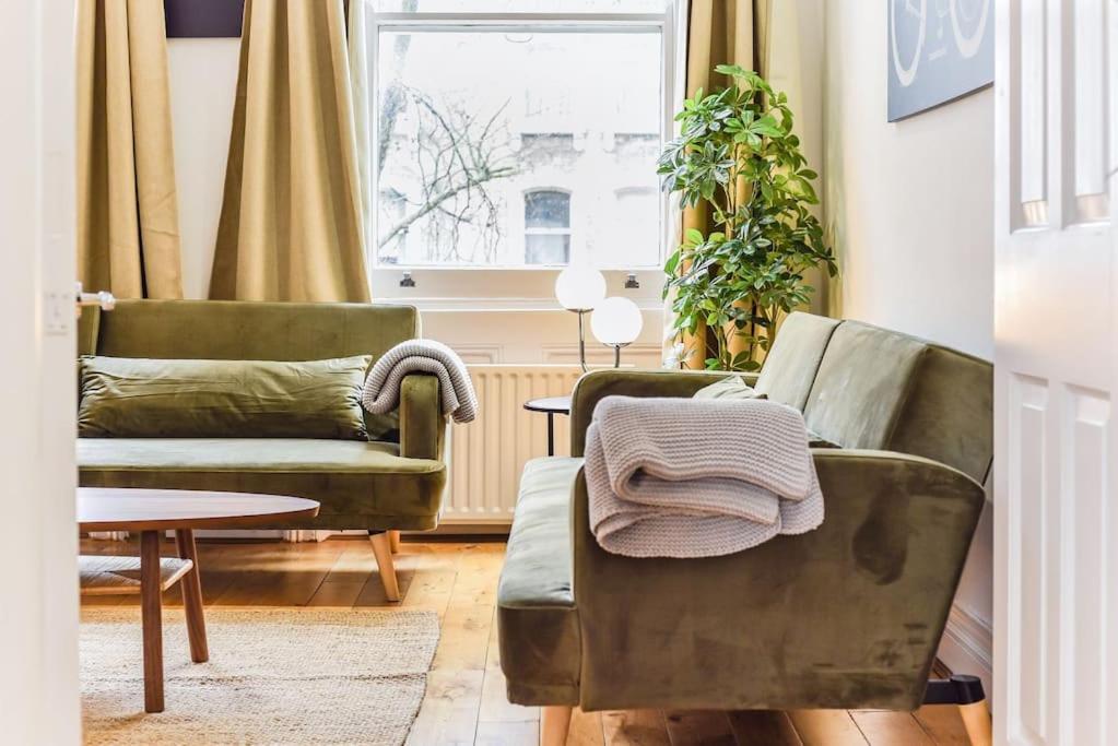 Knightsbridge Stylish Two Bedroom Apartment London Bagian luar foto